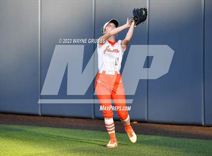 Thumbnail 3 in White Oak vs. Elysian Fields (UIL 3A Bi-District) photogallery.