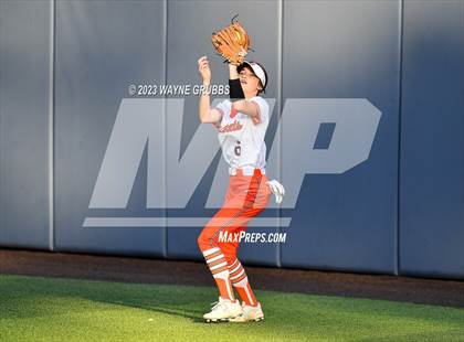 Thumbnail 3 in White Oak vs. Elysian Fields (UIL 3A Bi-District) photogallery.