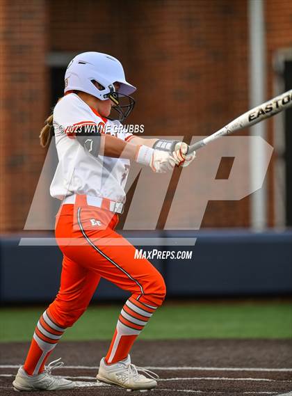Thumbnail 2 in White Oak vs. Elysian Fields (UIL 3A Bi-District) photogallery.