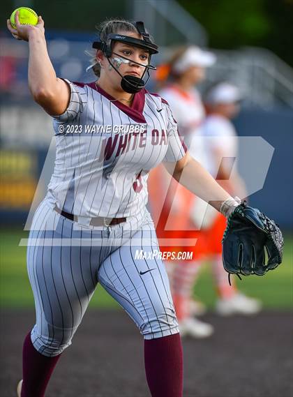 Thumbnail 3 in White Oak vs. Elysian Fields (UIL 3A Bi-District) photogallery.