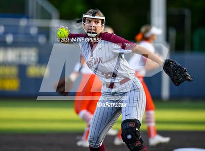 Thumbnail 2 in White Oak vs. Elysian Fields (UIL 3A Bi-District) photogallery.