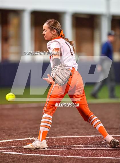 Thumbnail 3 in White Oak vs. Elysian Fields (UIL 3A Bi-District) photogallery.