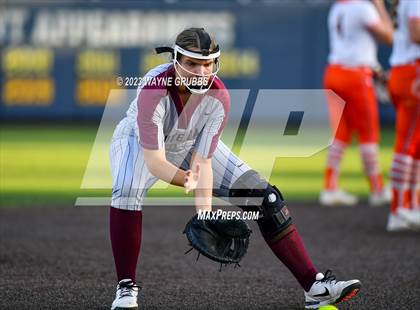 Thumbnail 3 in White Oak vs. Elysian Fields (UIL 3A Bi-District) photogallery.