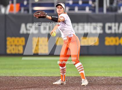 Thumbnail 2 in White Oak vs. Elysian Fields (UIL 3A Bi-District) photogallery.