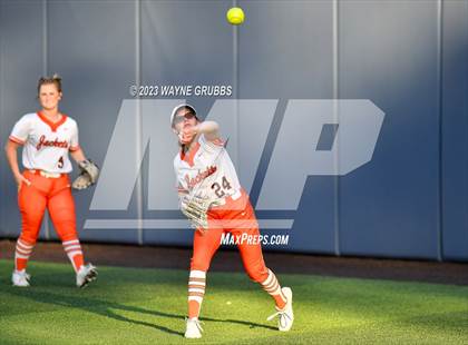Thumbnail 1 in White Oak vs. Elysian Fields (UIL 3A Bi-District) photogallery.