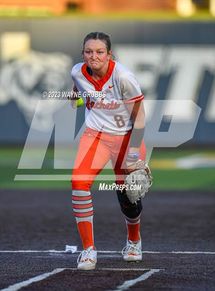 Thumbnail 2 in White Oak vs. Elysian Fields (UIL 3A Bi-District) photogallery.