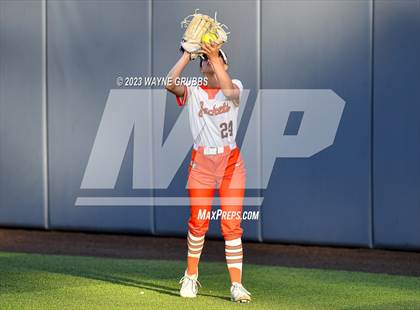 Thumbnail 1 in White Oak vs. Elysian Fields (UIL 3A Bi-District) photogallery.