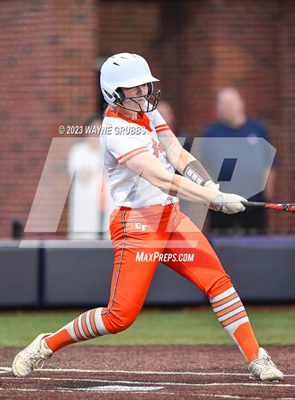 Thumbnail 1 in White Oak vs. Elysian Fields (UIL 3A Bi-District) photogallery.