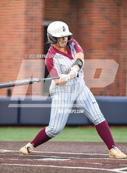 Thumbnail 3 in White Oak vs. Elysian Fields (UIL 3A Bi-District) photogallery.