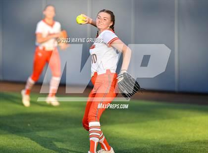 Thumbnail 2 in White Oak vs. Elysian Fields (UIL 3A Bi-District) photogallery.