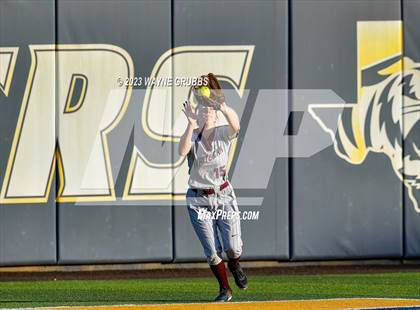 Thumbnail 3 in White Oak vs. Elysian Fields (UIL 3A Bi-District) photogallery.