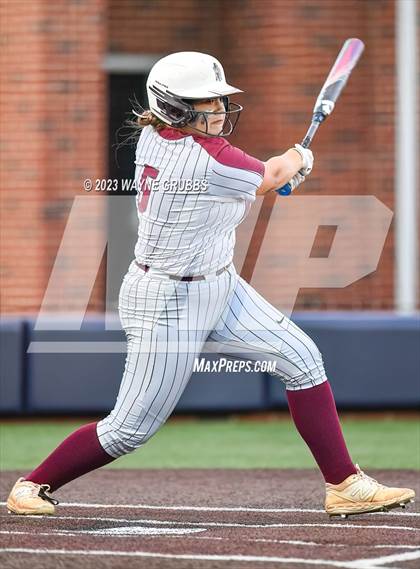 Thumbnail 2 in White Oak vs. Elysian Fields (UIL 3A Bi-District) photogallery.