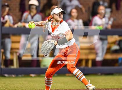Thumbnail 1 in White Oak vs. Elysian Fields (UIL 3A Bi-District) photogallery.