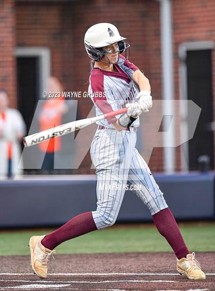 Thumbnail 1 in White Oak vs. Elysian Fields (UIL 3A Bi-District) photogallery.