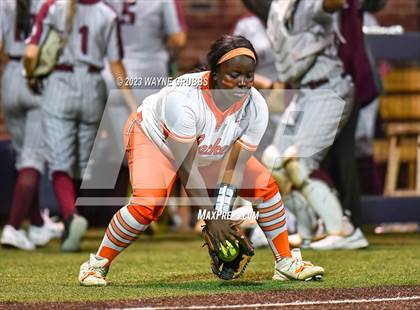 Thumbnail 1 in White Oak vs. Elysian Fields (UIL 3A Bi-District) photogallery.