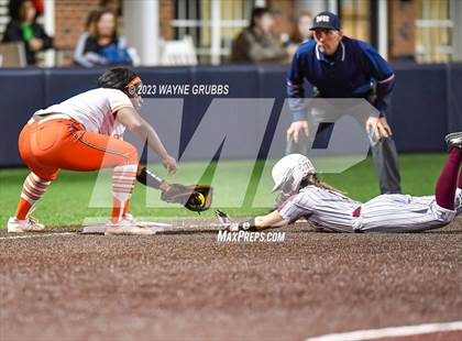 Thumbnail 1 in White Oak vs. Elysian Fields (UIL 3A Bi-District) photogallery.