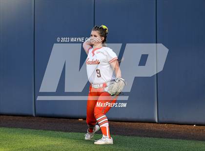 Thumbnail 2 in White Oak vs. Elysian Fields (UIL 3A Bi-District) photogallery.