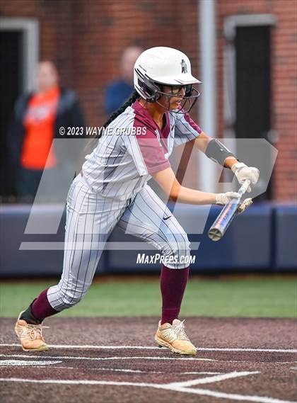 Thumbnail 2 in White Oak vs. Elysian Fields (UIL 3A Bi-District) photogallery.
