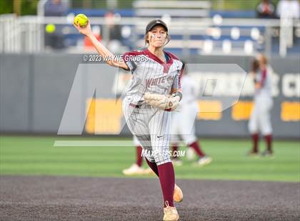 Thumbnail 2 in White Oak vs. Elysian Fields (UIL 3A Bi-District) photogallery.