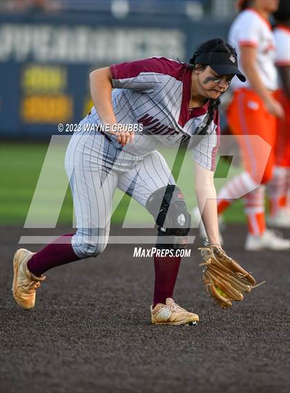 Thumbnail 2 in White Oak vs. Elysian Fields (UIL 3A Bi-District) photogallery.