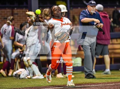 Thumbnail 1 in White Oak vs. Elysian Fields (UIL 3A Bi-District) photogallery.