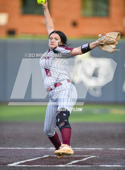 Thumbnail 1 in White Oak vs. Elysian Fields (UIL 3A Bi-District) photogallery.