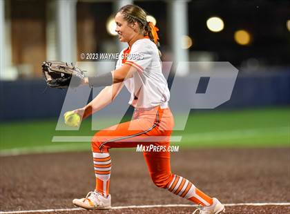 Thumbnail 1 in White Oak vs. Elysian Fields (UIL 3A Bi-District) photogallery.