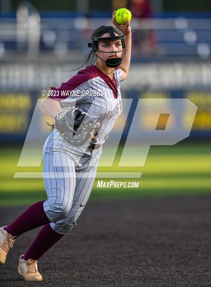 Thumbnail 2 in White Oak vs. Elysian Fields (UIL 3A Bi-District) photogallery.