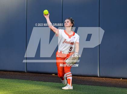 Thumbnail 3 in White Oak vs. Elysian Fields (UIL 3A Bi-District) photogallery.