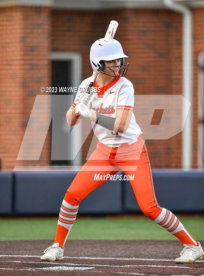 Thumbnail 2 in White Oak vs. Elysian Fields (UIL 3A Bi-District) photogallery.