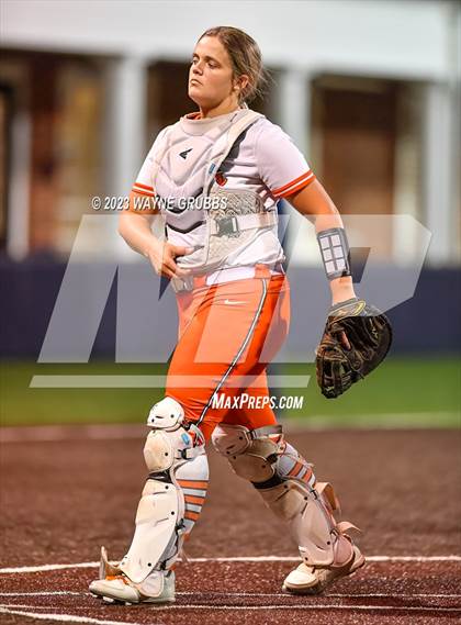 Thumbnail 2 in White Oak vs. Elysian Fields (UIL 3A Bi-District) photogallery.