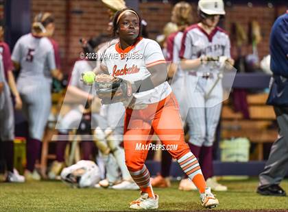 Thumbnail 2 in White Oak vs. Elysian Fields (UIL 3A Bi-District) photogallery.
