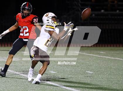 Thumbnail 1 in Crespi vs. Harvard-Westlake photogallery.
