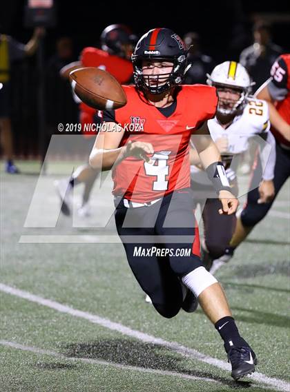 Thumbnail 1 in Crespi vs. Harvard-Westlake photogallery.