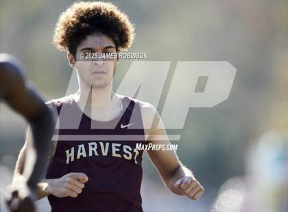 Thumbnail 2 in Mandarin Preseason Classic (600 Meter) photogallery.