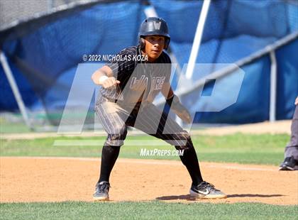 Thumbnail 2 in Warren vs. Gahr photogallery.