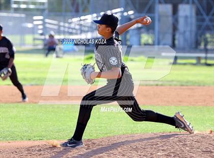 Thumbnail 3 in Warren vs. Gahr photogallery.
