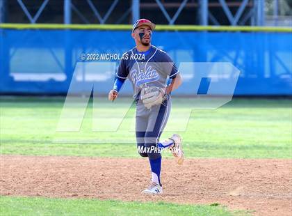 Thumbnail 3 in Warren vs. Gahr photogallery.