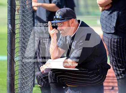 Thumbnail 3 in Warren vs. Gahr photogallery.