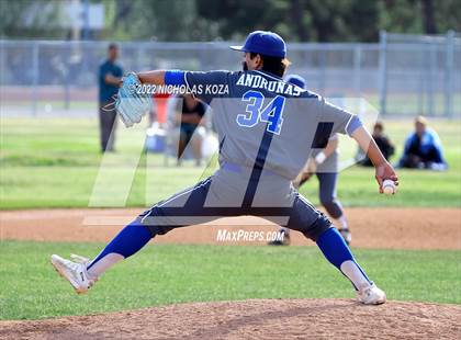 Thumbnail 1 in Warren vs. Gahr photogallery.