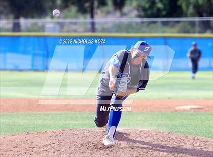 Thumbnail 3 in Warren vs. Gahr photogallery.