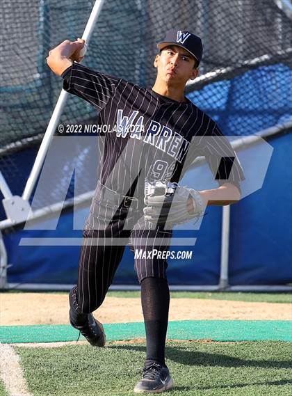 Thumbnail 2 in Warren vs. Gahr photogallery.