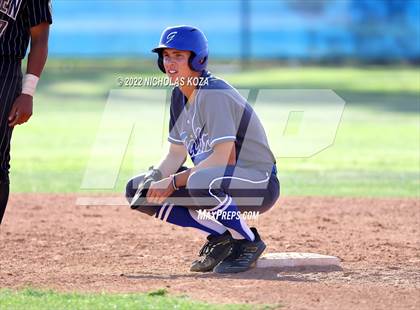 Thumbnail 3 in Warren vs. Gahr photogallery.