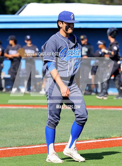 Thumbnail 3 in Warren vs. Gahr photogallery.