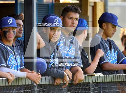 Thumbnail 2 in Warren vs. Gahr photogallery.
