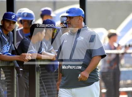 Thumbnail 1 in Warren vs. Gahr photogallery.