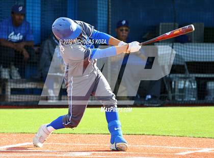 Thumbnail 1 in Warren vs. Gahr photogallery.
