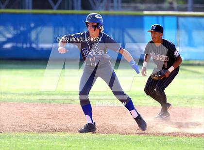 Thumbnail 1 in Warren vs. Gahr photogallery.
