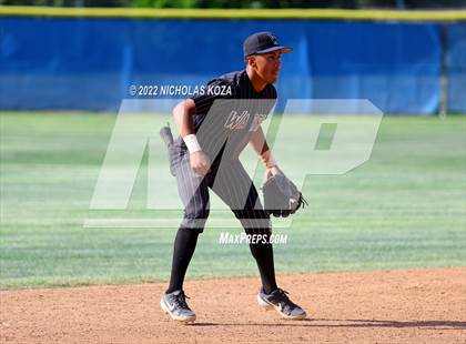 Thumbnail 3 in Warren vs. Gahr photogallery.