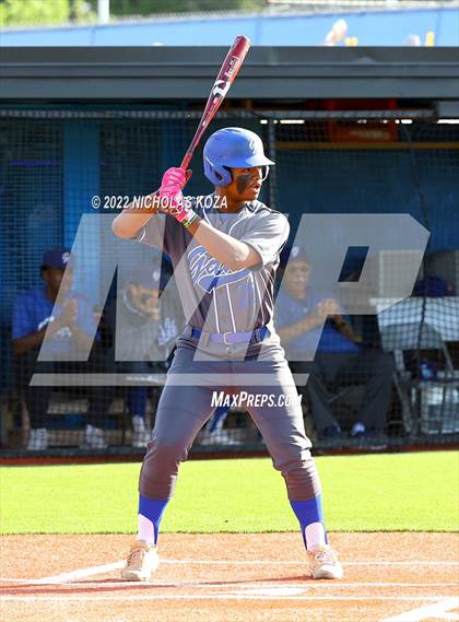 Thumbnail 2 in Warren vs. Gahr photogallery.